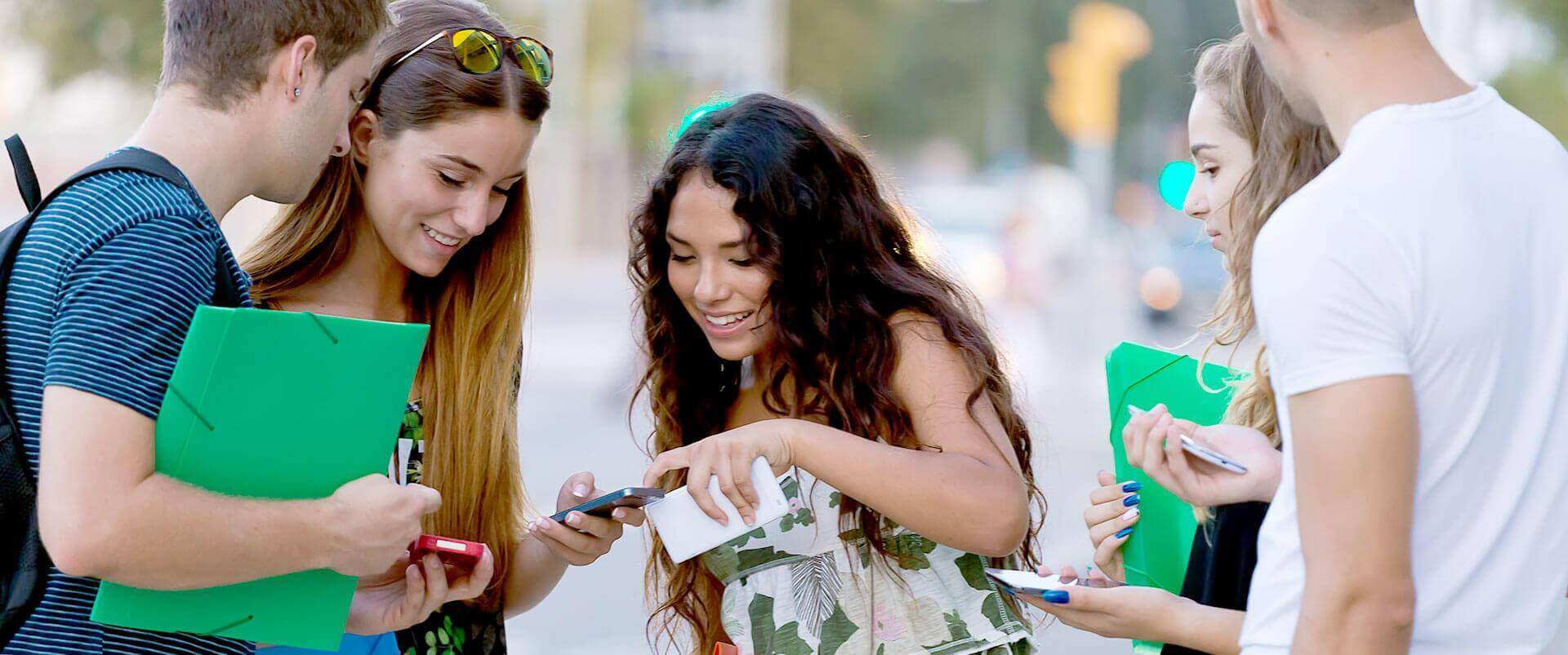 Instant Messaging App Usage