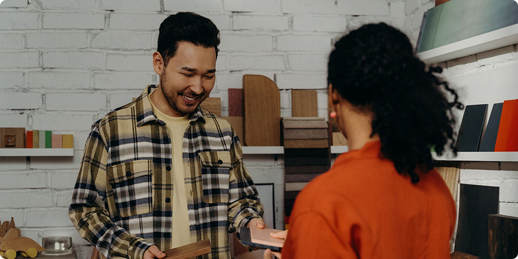 Customers personalizing retail products through an online design tool